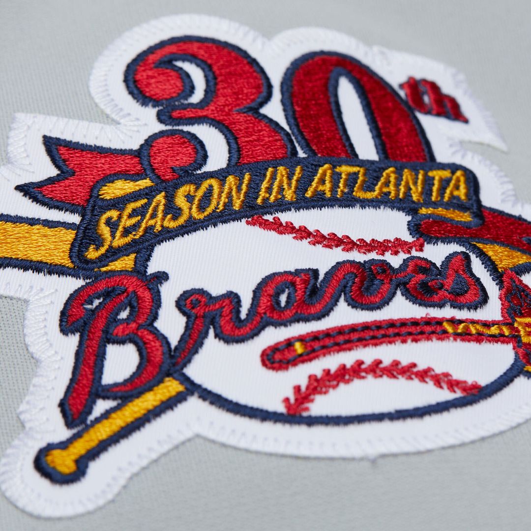 Greg Maddux Atlanta Braves Mitchell & Ness 1995 Throwback Authentic Jersey - Gray